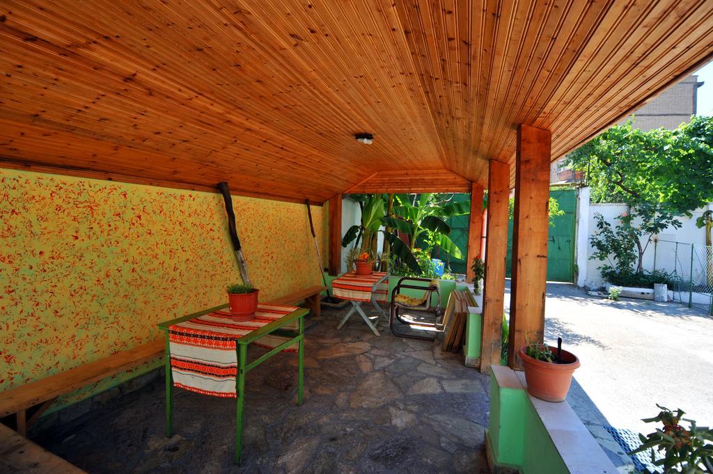 Pemaj Hostel Shkodra Exterior foto