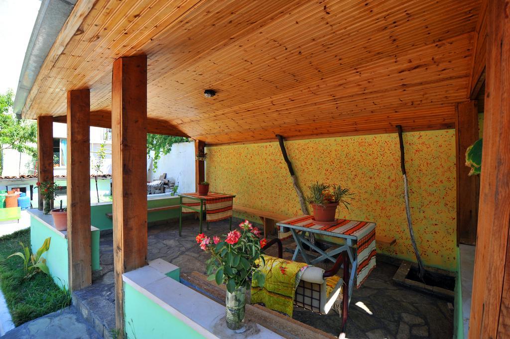 Pemaj Hostel Shkodra Exterior foto