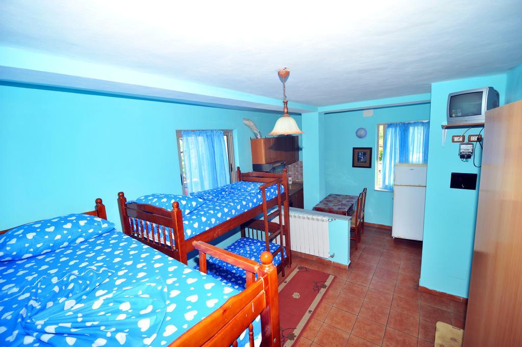 Pemaj Hostel Shkodra Zimmer foto